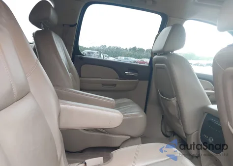 2008 GMC Yukon Xl 1500 Slt z USA, uszkodzony, nr VIN 1GKFC160X8R269083